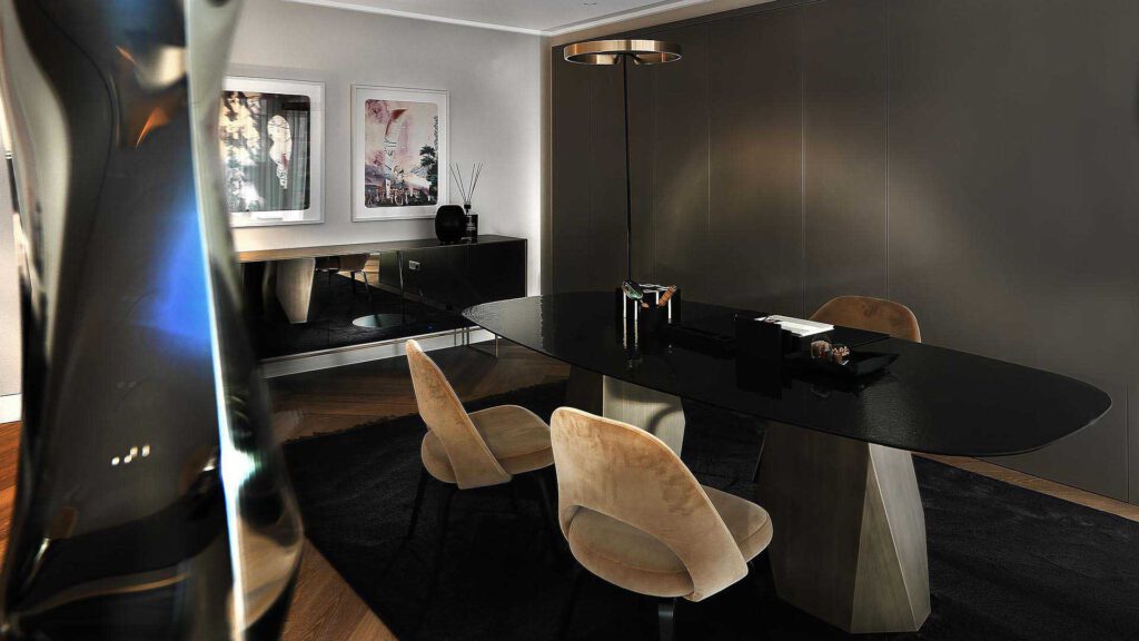 Workspace at Nº3 Schinkelplatz in Berlin-Mitte with designer desk, art and quiet atmosphere